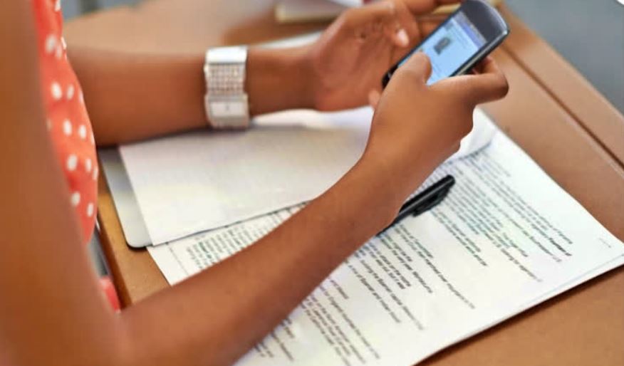 Enter the Group-4 exam hall with a cell phone